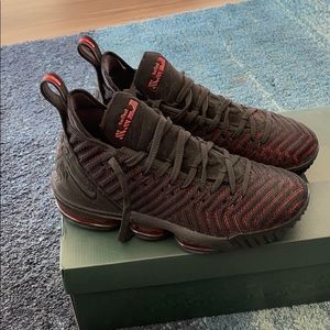 Nike Lebron 16